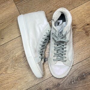 P448 White Iridescent High Top Sneakers Size 39/8.5-9